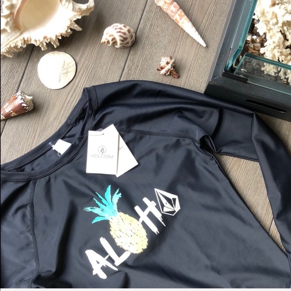 🌴🌼VOLCOM- RASH GAURD🌼🌴 - Picture 5 of 6